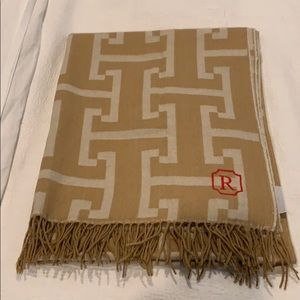 NWOT ‘R’ monogrammed Mark and Graham shawl/scarf